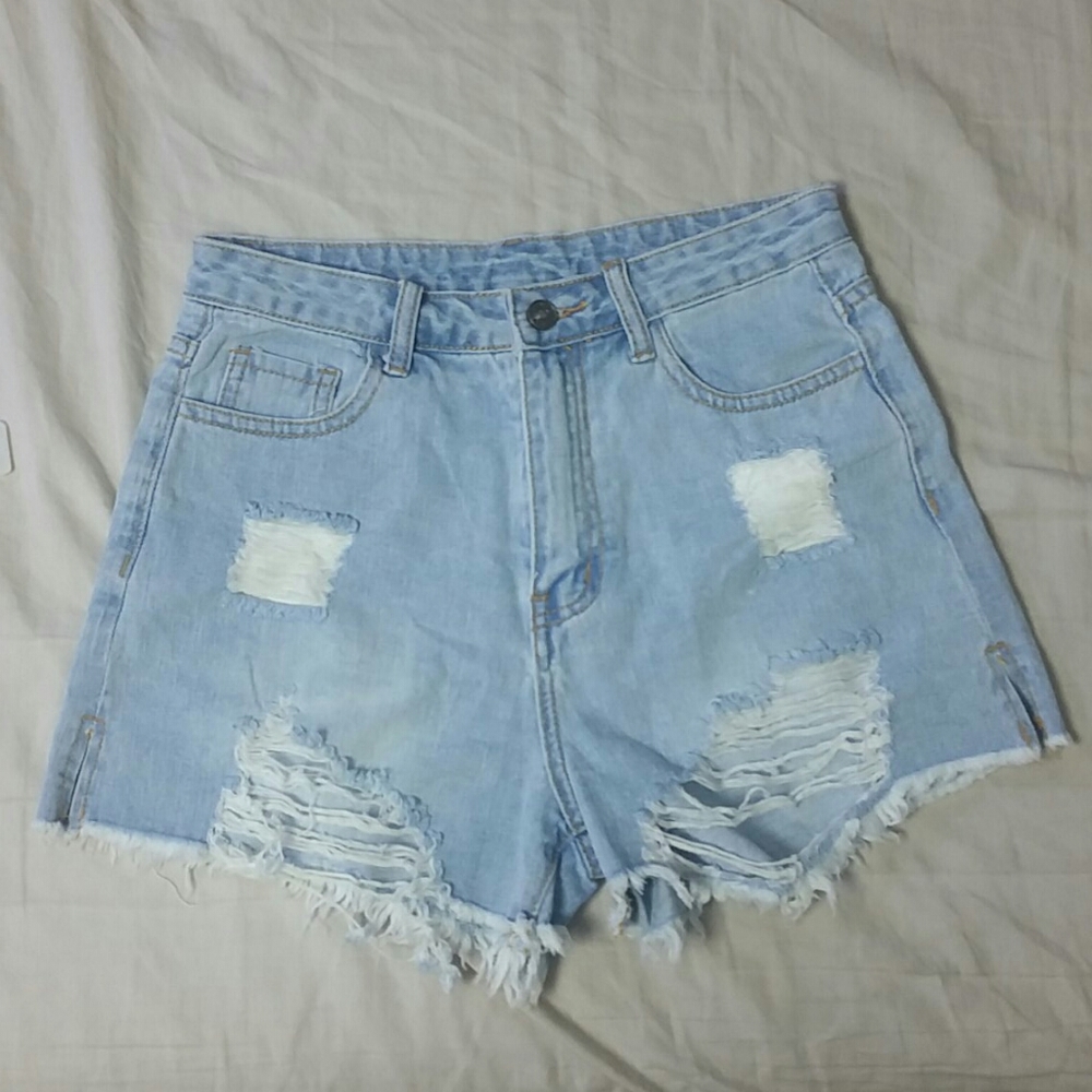 NWT Shein ripped jean shorts Size S